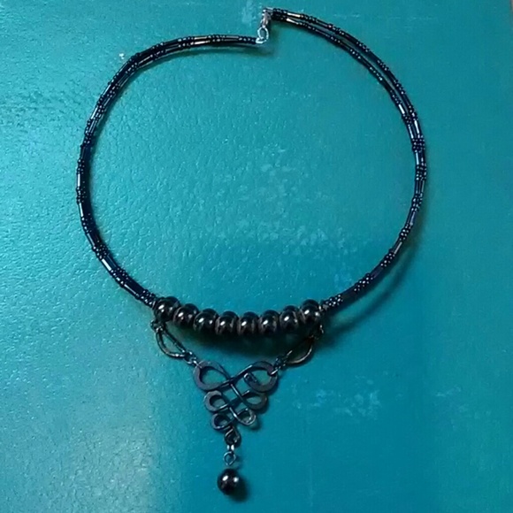Choker - Picture 2 of 3